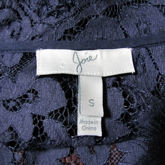 Joie Floral Lace Navy Top Button Back Size Small - Picture 3 of 3